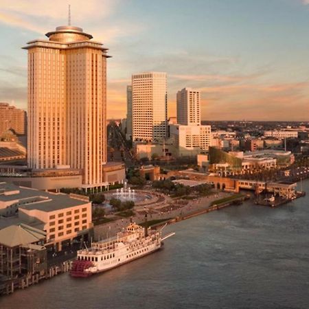 Four Seasons New Orleans Hotel Екстериор снимка