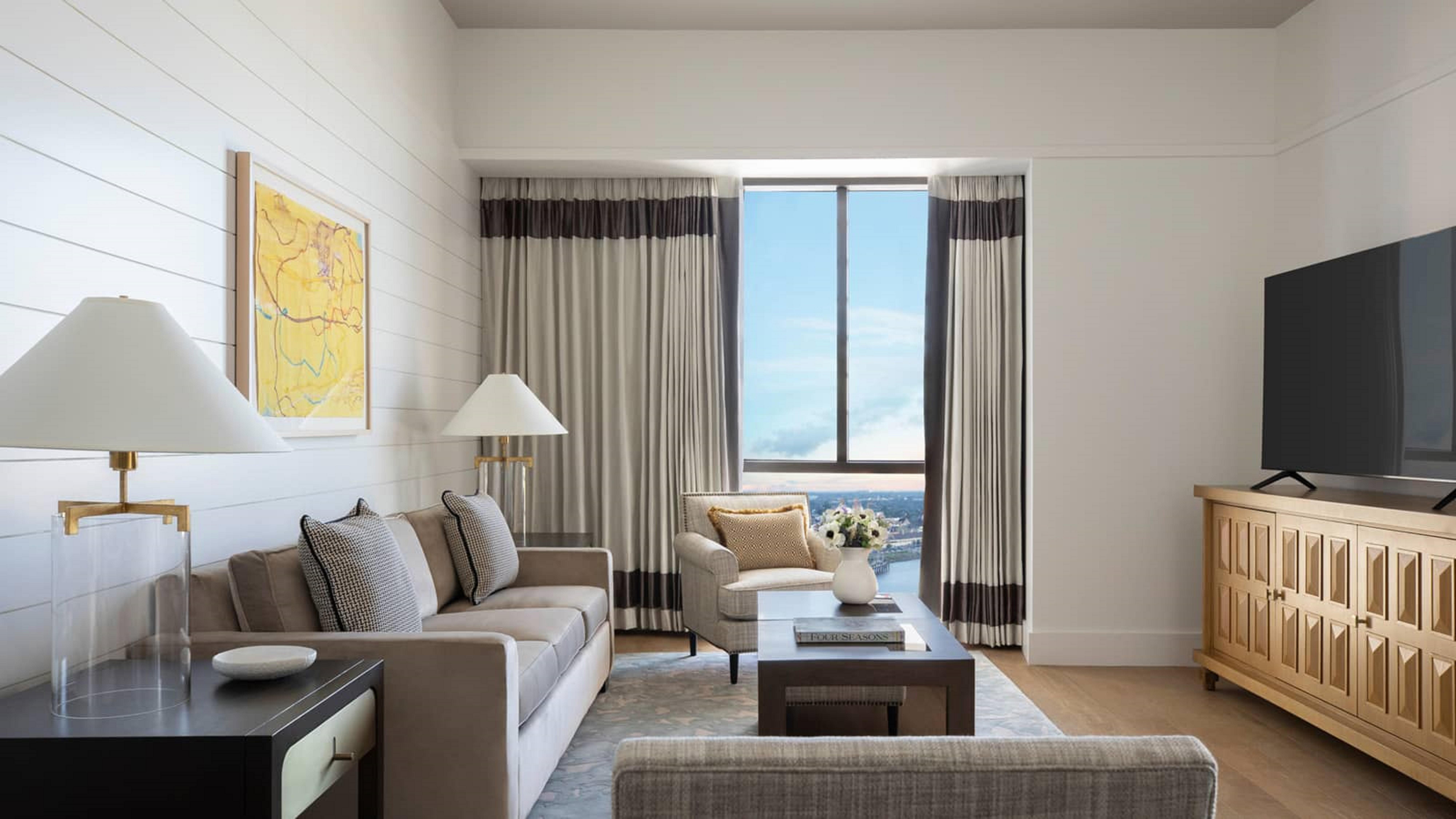 Four Seasons New Orleans Hotel Екстериор снимка