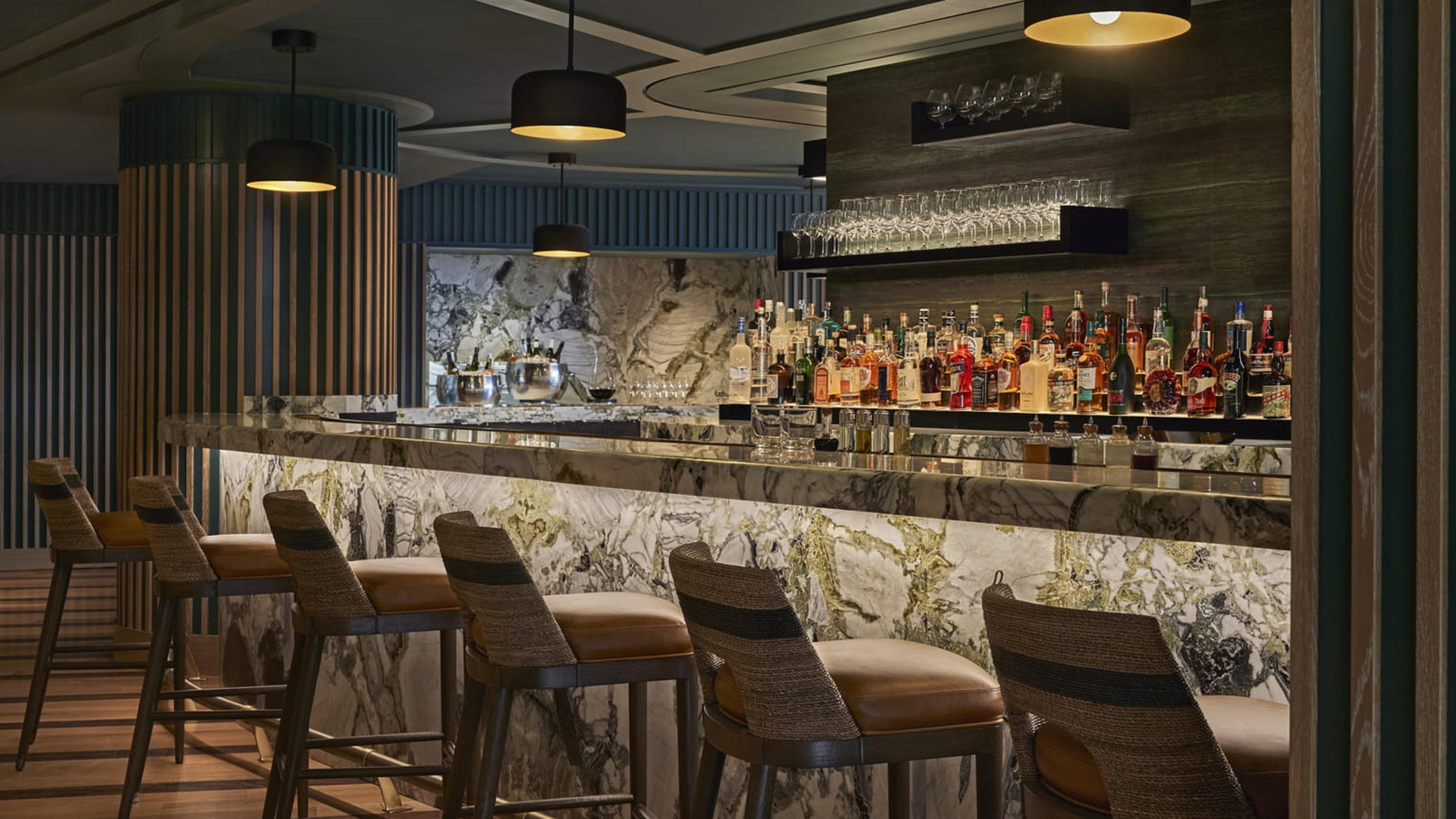 Four Seasons New Orleans Hotel Екстериор снимка
