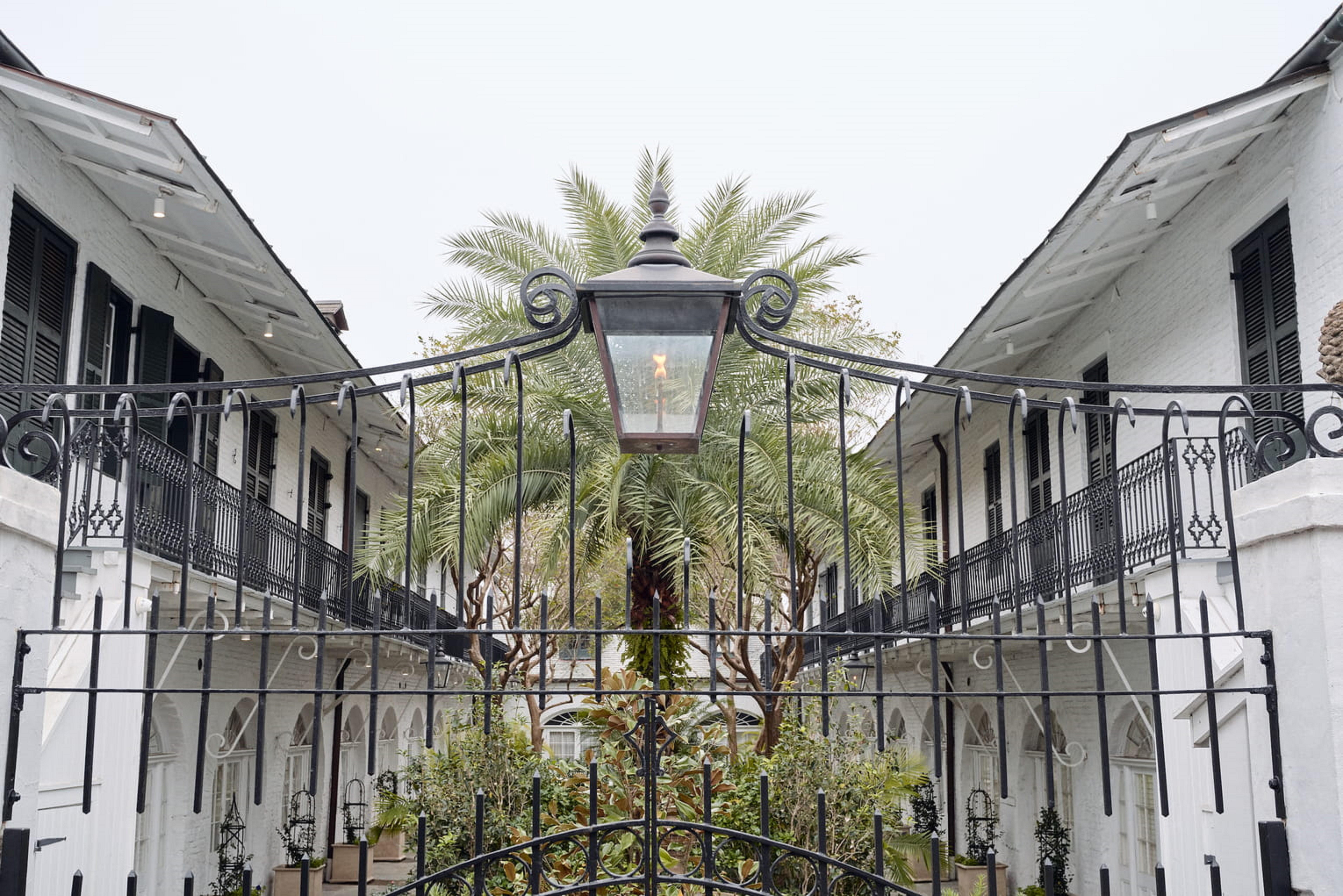 Four Seasons New Orleans Hotel Екстериор снимка
