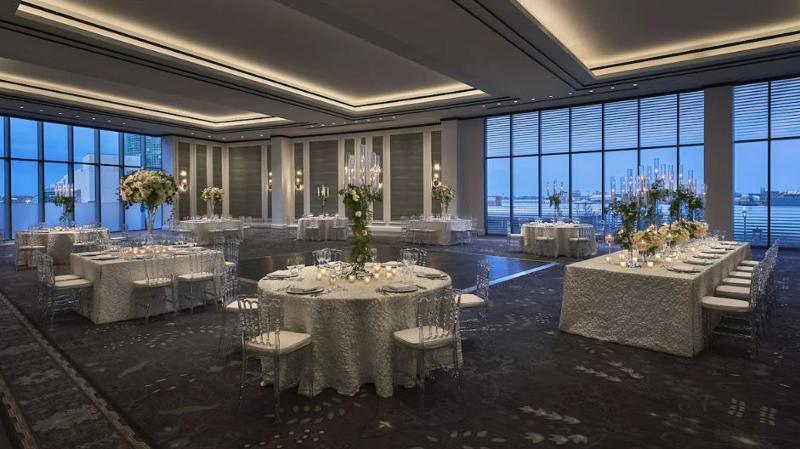 Four Seasons New Orleans Hotel Екстериор снимка