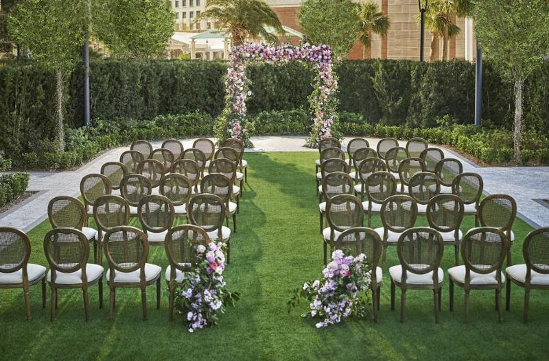 Four Seasons New Orleans Hotel Екстериор снимка